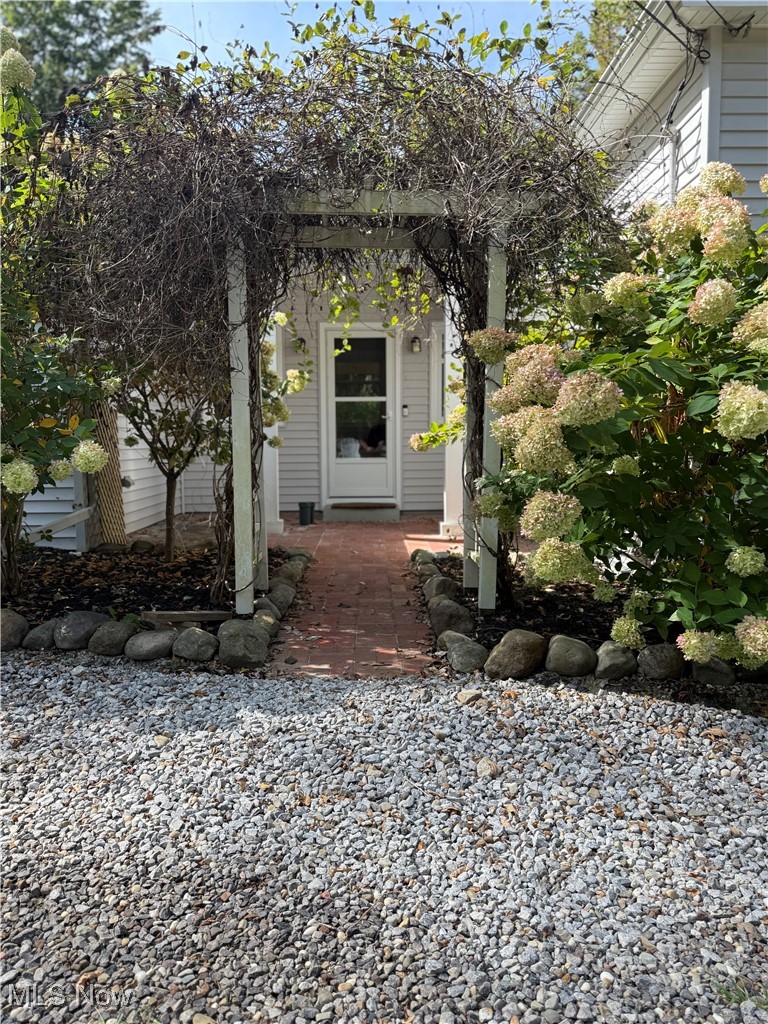 8145 Chagrin Road Chagrin Falls OH 44023