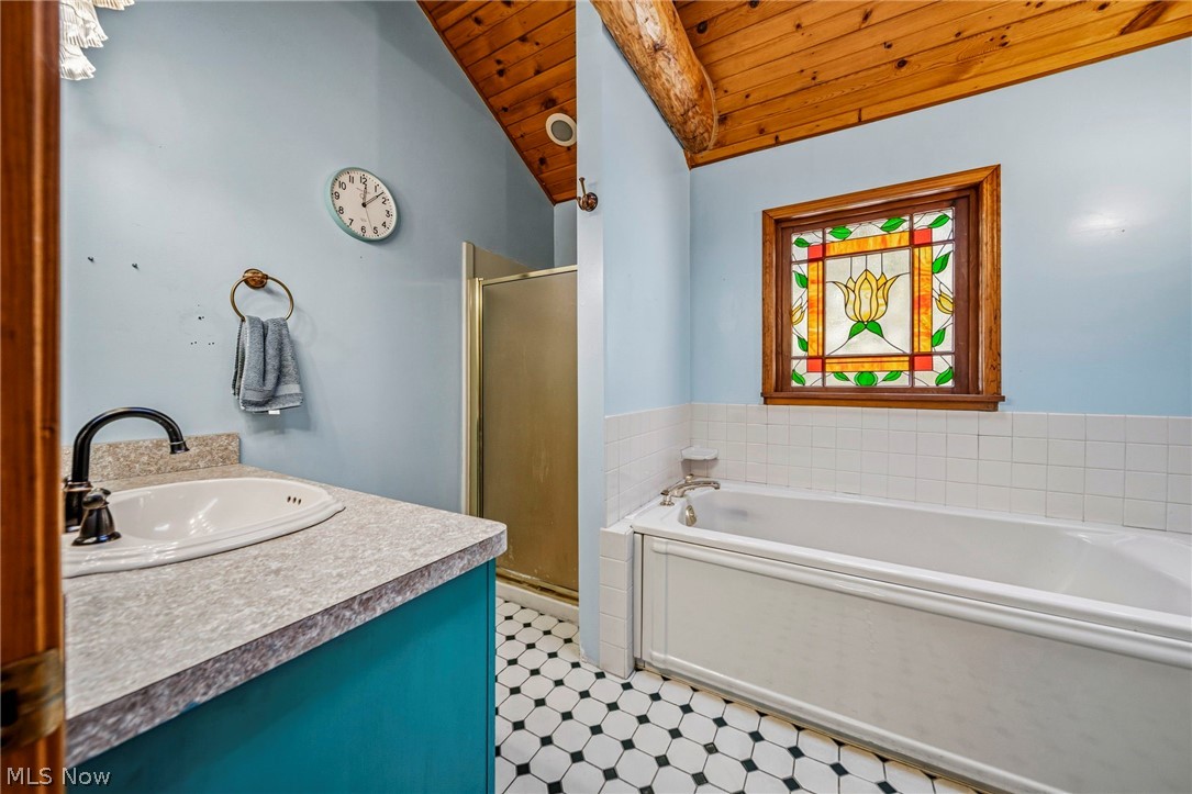 8520 Woodhill Drive Chardon OH 44024