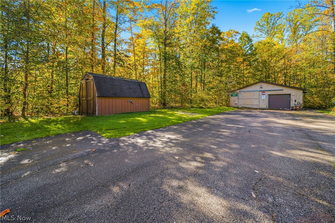 8520 Woodhill Drive Chardon OH 44024