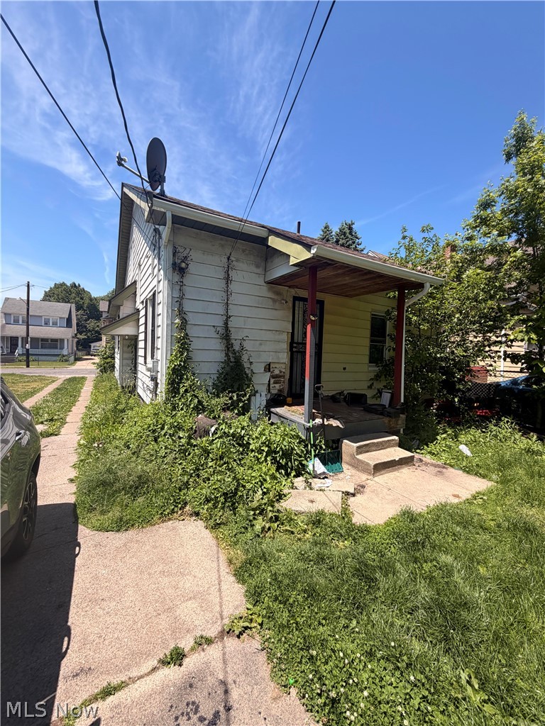 3999 E 141st Street Cleveland OH 44128