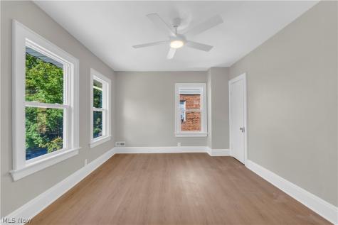 1681 Cumberland Road Cleveland Heights OH 44118