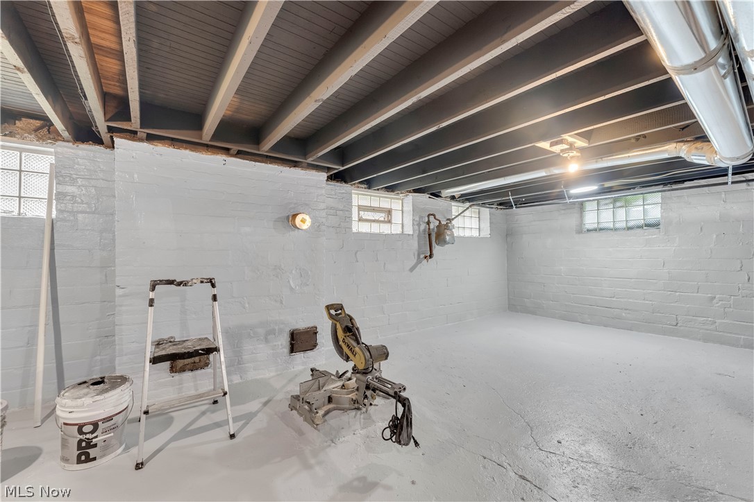1681 Cumberland Road Cleveland Heights OH 44118