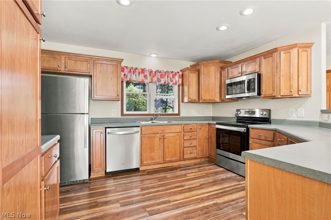 1031 Richards Way West Farmington OH 44491