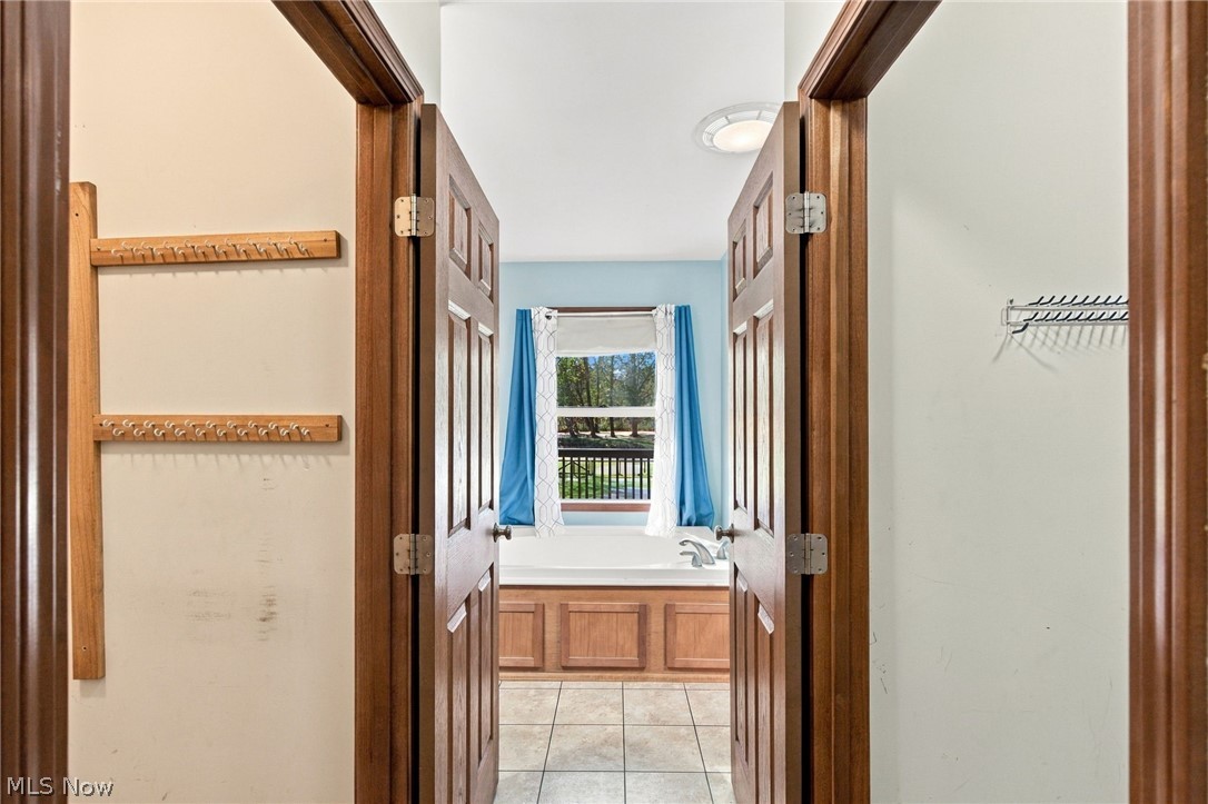 1031 Richards Way West Farmington OH 44491