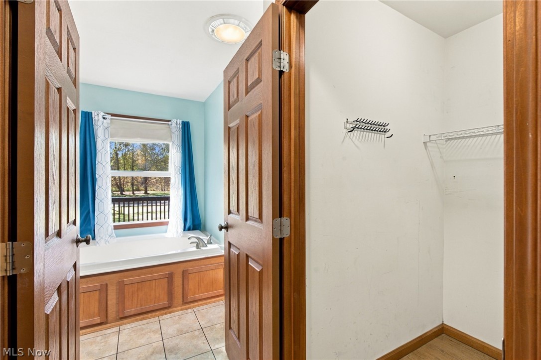 1031 Richards Way West Farmington OH 44491