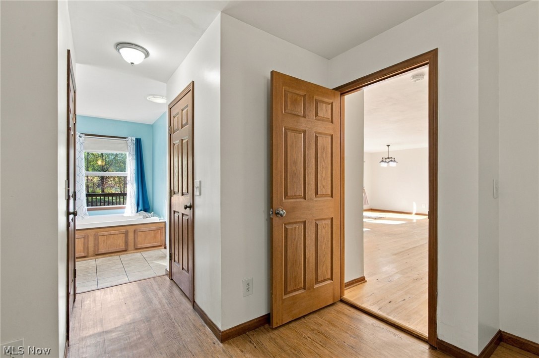 1031 Richards Way West Farmington OH 44491