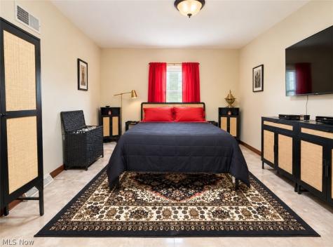 1364 Youll Street Niles OH 44446