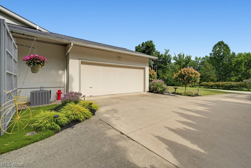 2596 Dodd Road Willoughby Hills OH 44094