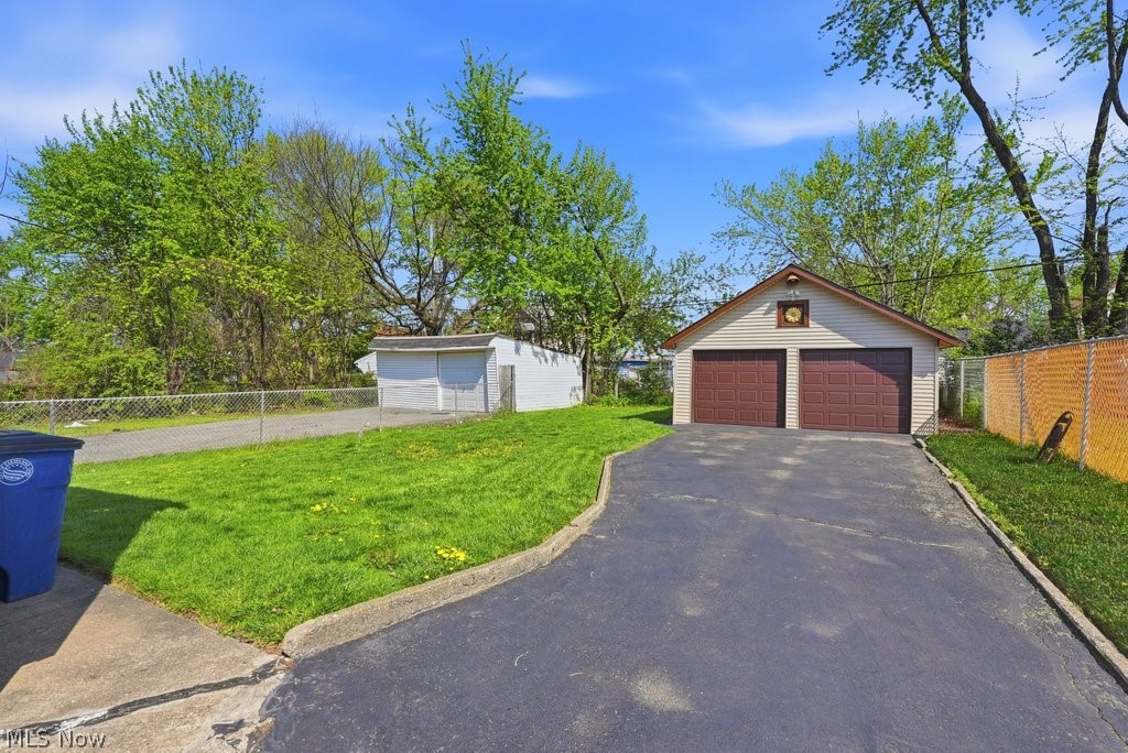 8101 Vineyard Avenue Cleveland OH 44105