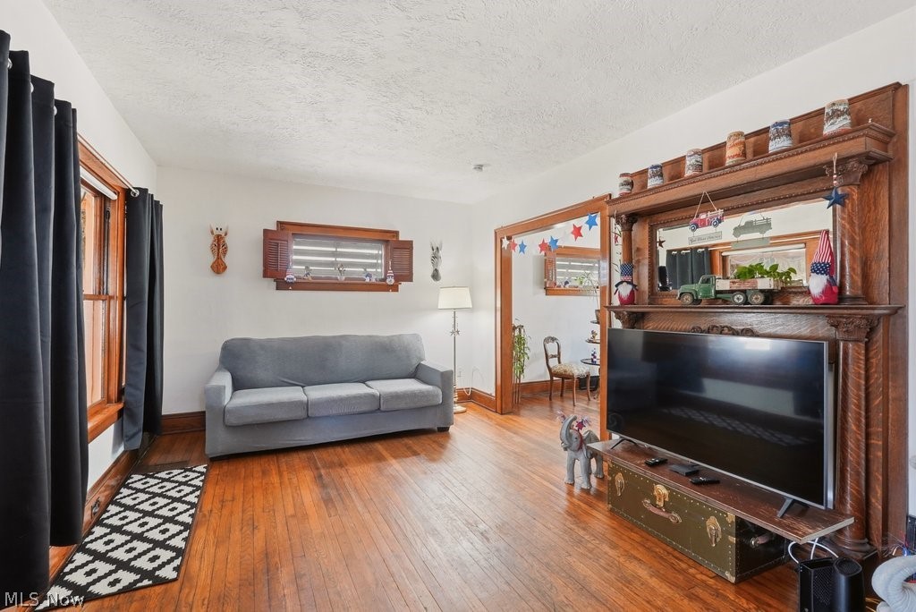 8101 Vineyard Avenue Cleveland OH 44105