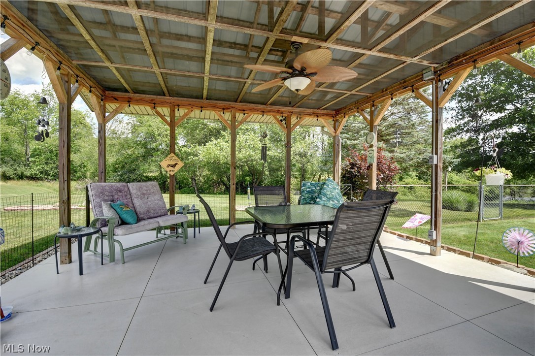 4314 Sherrod Valley Drive SW Sherrodsville OH 44675