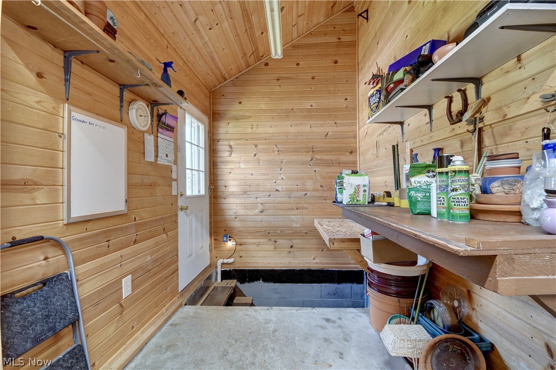 4314 Sherrod Valley Drive SW Sherrodsville OH 44675