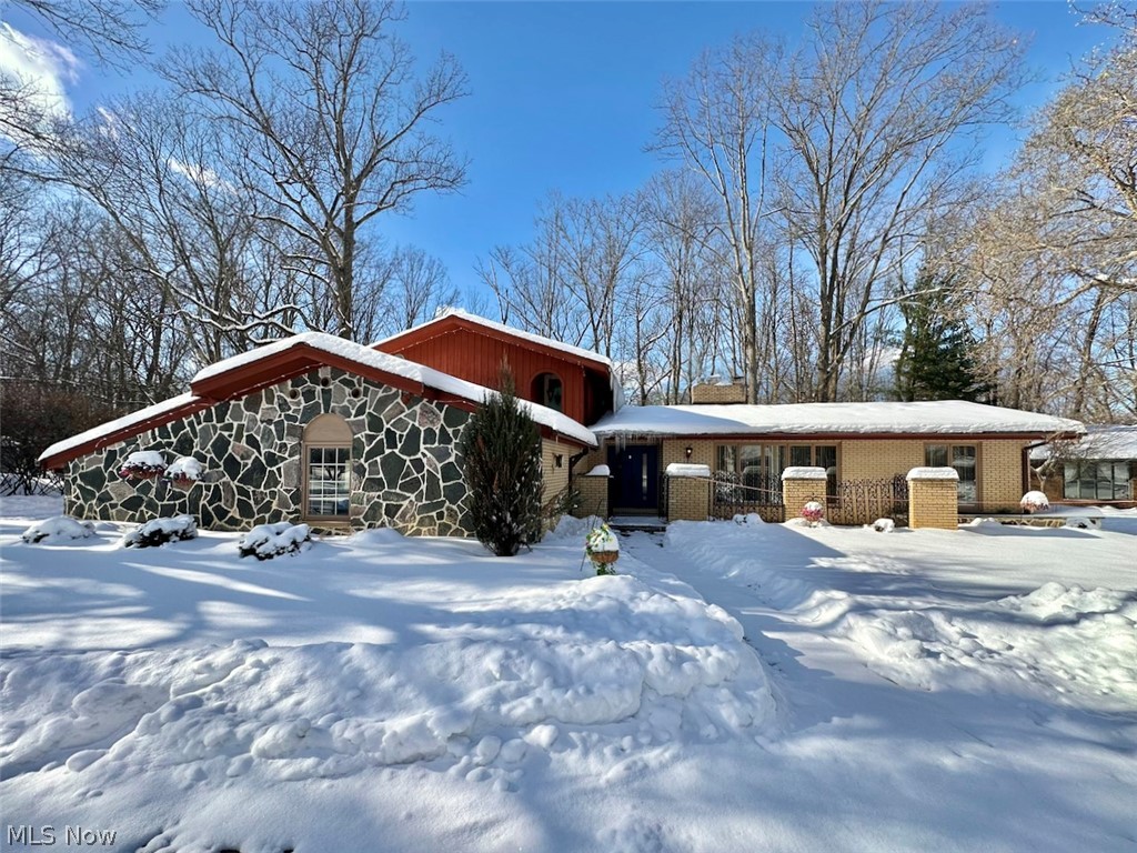 Brecksville OH, 8630 Hollis Lane