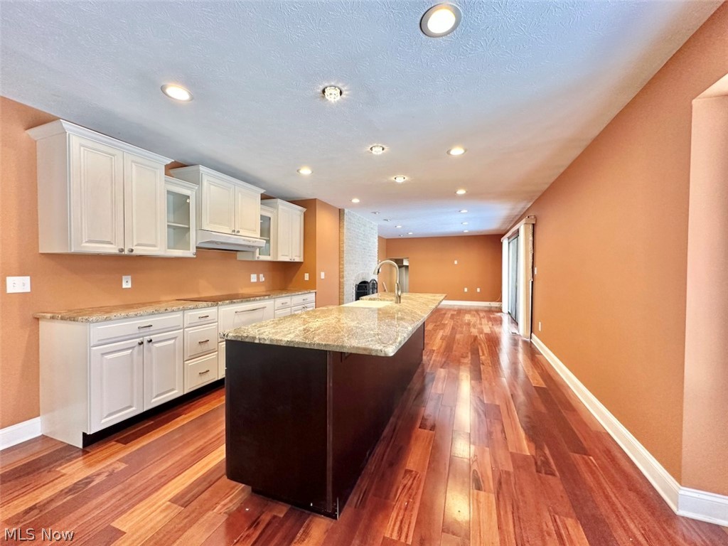 8630 Hollis Lane Brecksville OH 44141