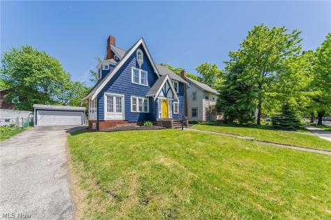 1893 Janette Avenue Cleveland Heights OH 44118
