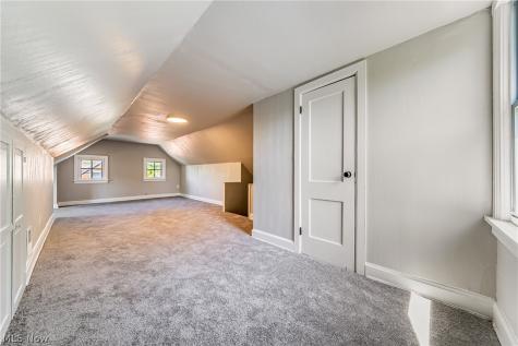 1893 Janette Avenue Cleveland Heights OH 44118