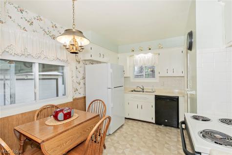 1272 Bonnie Lane Mayfield Heights OH 44124