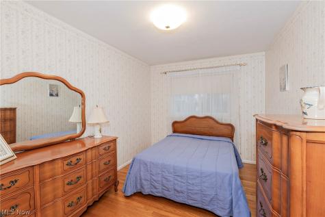1272 Bonnie Lane Mayfield Heights OH 44124