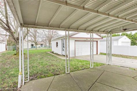 1272 Bonnie Lane Mayfield Heights OH 44124