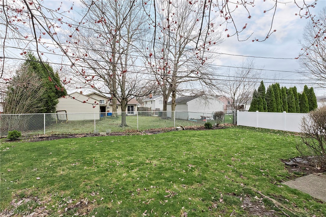 1272 Bonnie Lane Mayfield Heights OH 44124