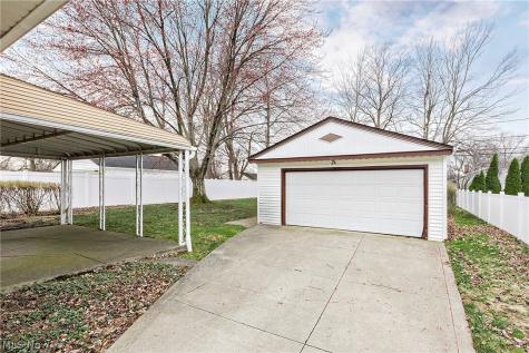 1272 Bonnie Lane Mayfield Heights OH 44124