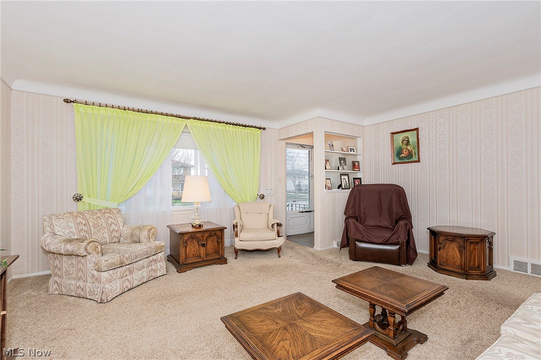 1272 Bonnie Lane Mayfield Heights OH 44124