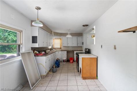 1219 Midland Avenue New Franklin OH 44203