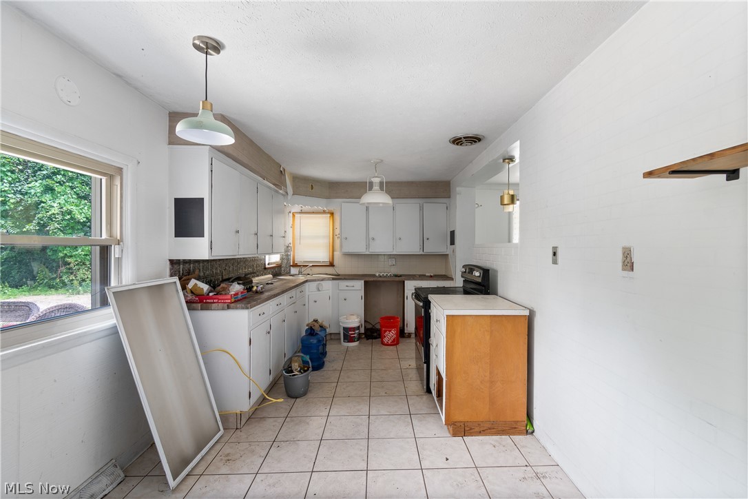 1219 Midland Avenue New Franklin OH 44203