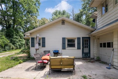 1219 Midland Avenue New Franklin OH 44203