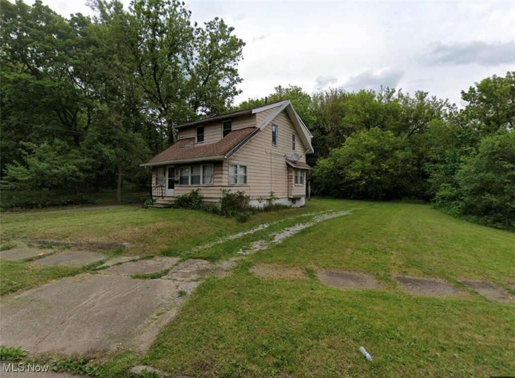 957 Bank Street Akron OH 44305