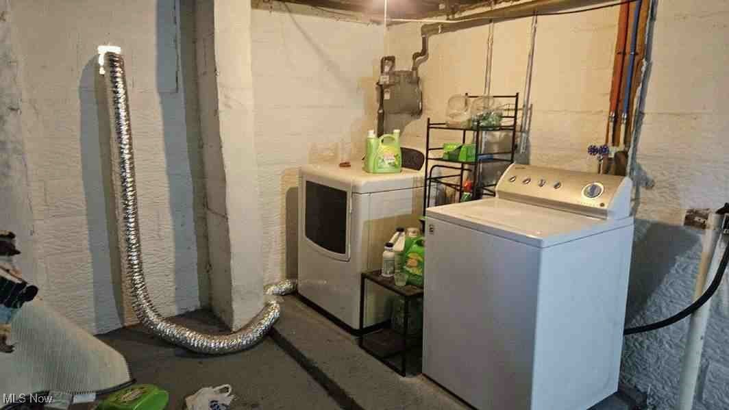 957 Bank Street Akron OH 44305