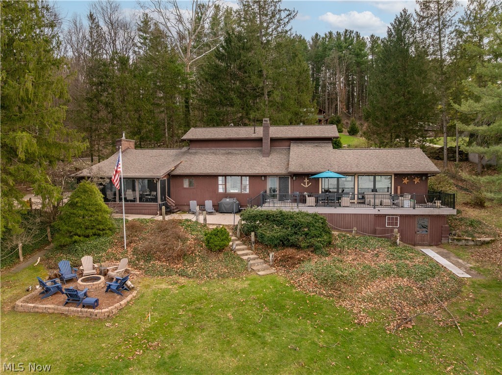 9707 Lakewood Drive NE Mineral City OH 44656