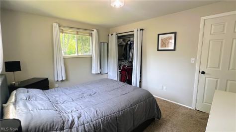 6280 Stafford Drive North Olmsted OH 44070