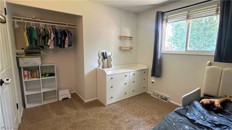 6280 Stafford Drive North Olmsted OH 44070