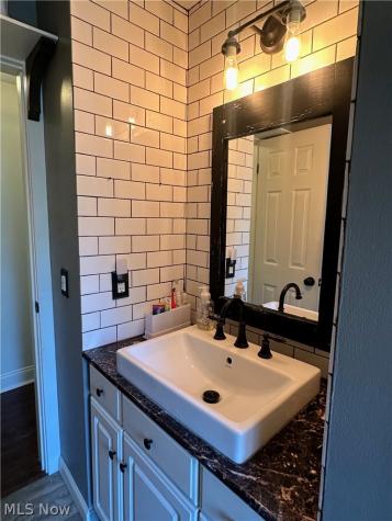 6280 Stafford Drive North Olmsted OH 44070