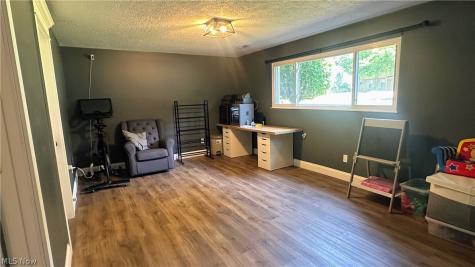 6280 Stafford Drive North Olmsted OH 44070