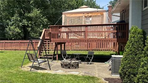6280 Stafford Drive North Olmsted OH 44070