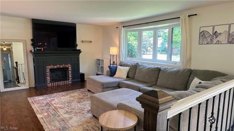6280 Stafford Drive North Olmsted OH 44070