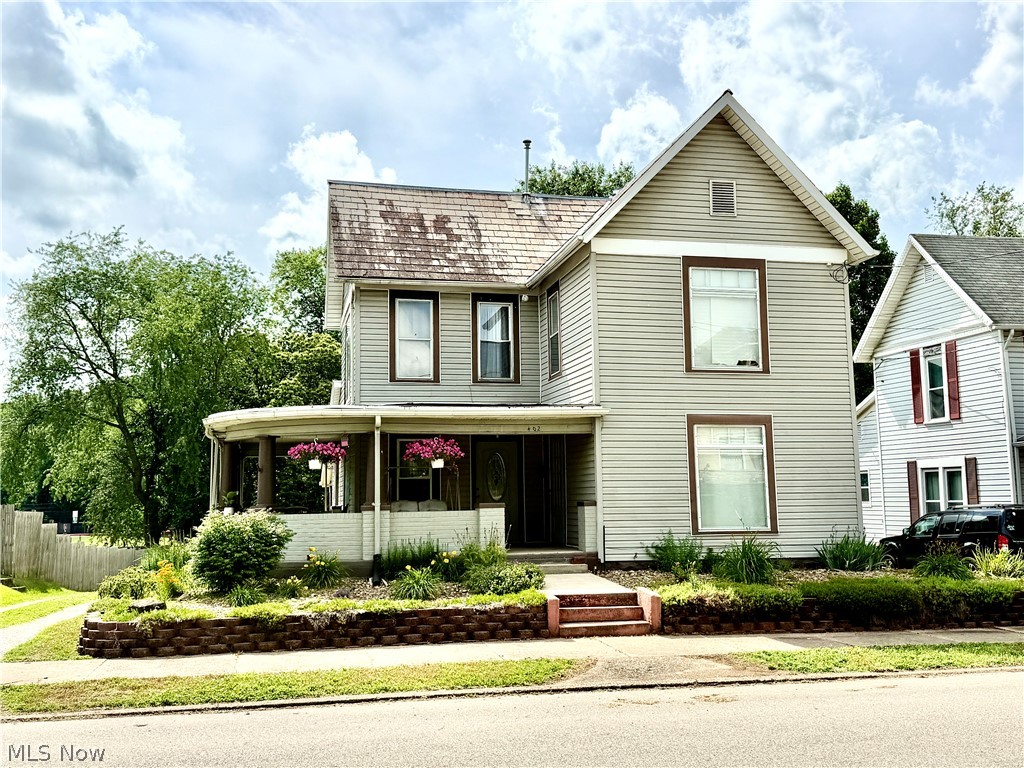 402 Cross Street Newcomerstown OH 43832