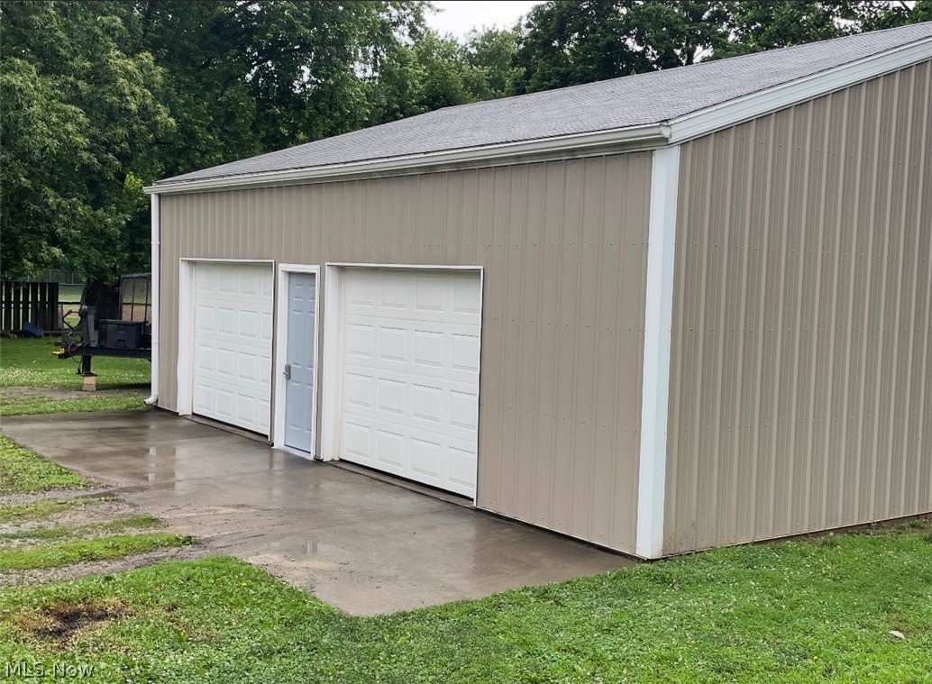 402 Cross Street Newcomerstown OH 43832