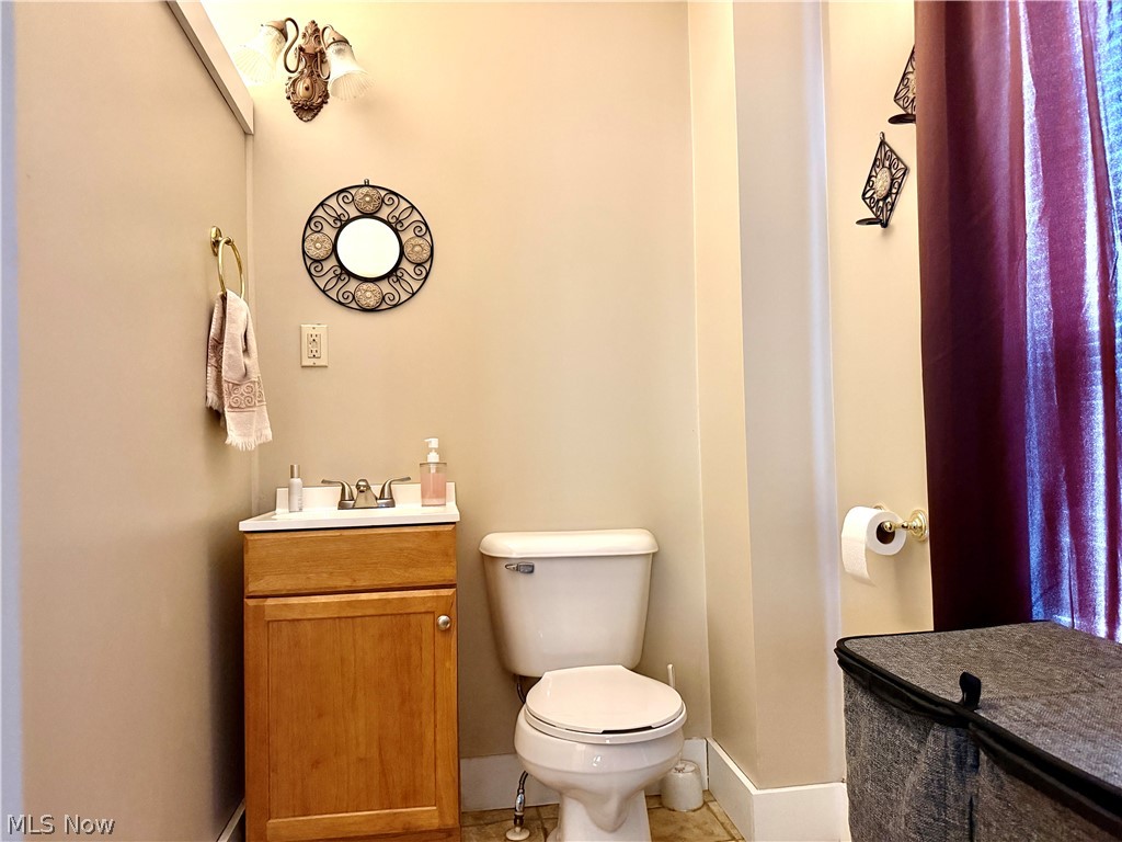 402 Cross Street Newcomerstown OH 43832