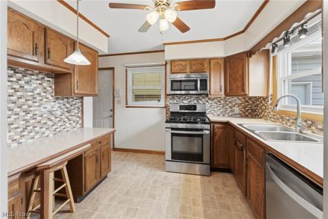 741 Cherry Street Malvern OH 44644
