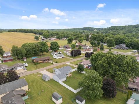 741 Cherry Street Malvern OH 44644