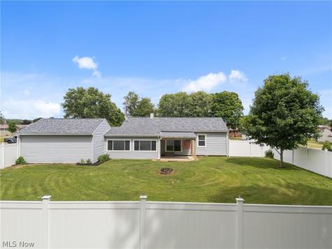 741 Cherry Street Malvern OH 44644