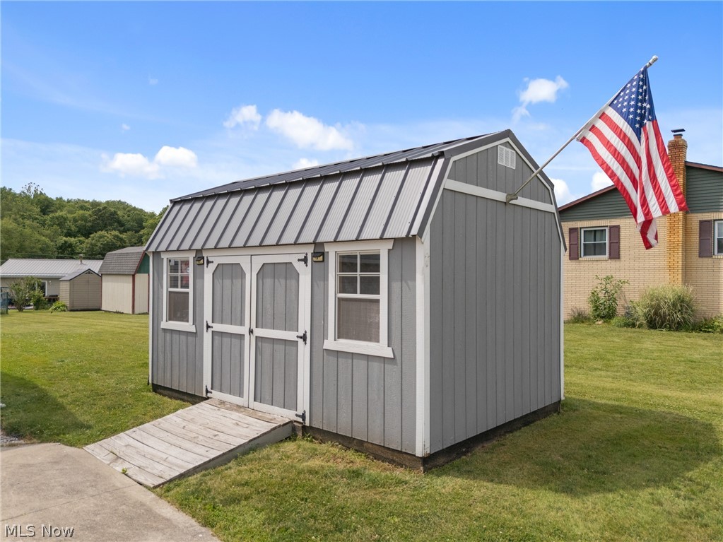 741 Cherry Street Malvern OH 44644