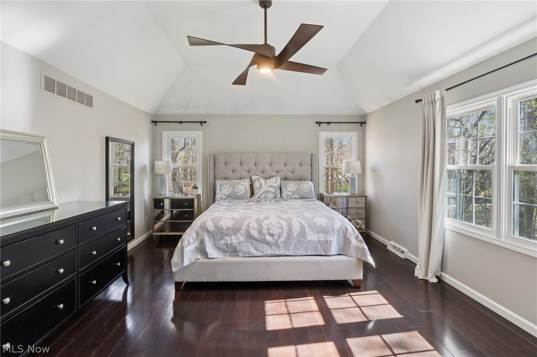 57 Fairfax Drive Chagrin Falls OH 44022