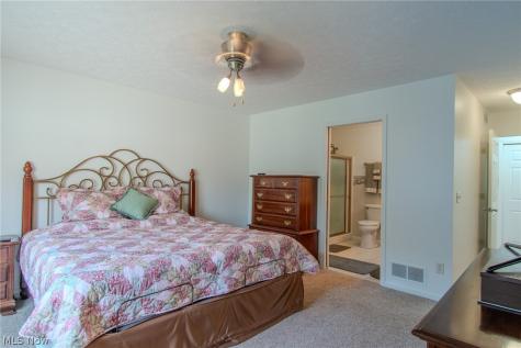 6433 Oberlin Road Amherst OH 44001