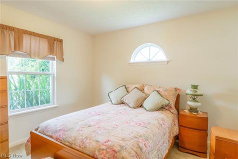 6433 Oberlin Road Amherst OH 44001