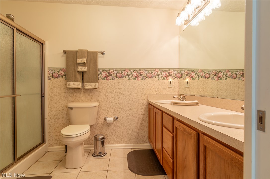 6433 Oberlin Road Amherst OH 44001