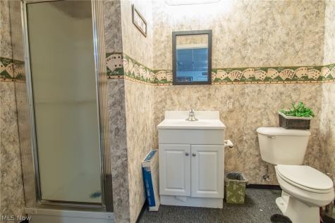 6433 Oberlin Road Amherst OH 44001